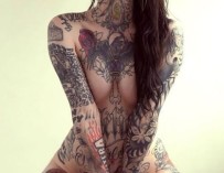 A hot girl full of tattoos – The most interesting comic book around