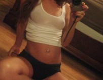 I love sexy selfies where you can see the nipples through the shirt