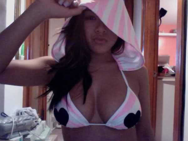 bikini-hoodie-big-titties-3-im-in-love