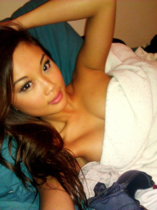 everydaysexy-sexy-asian-in-bed-girlies-got