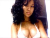 Jhene aiko got beautiful tatas