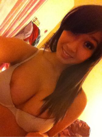 Love this girls huge beautiful busting out titties