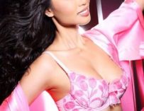 Lynn tan in pink bra