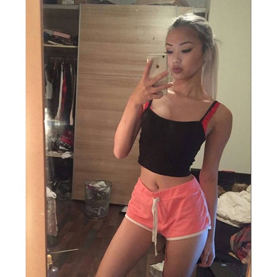 selfieasiangirl-selfie-asian-girl-hottie