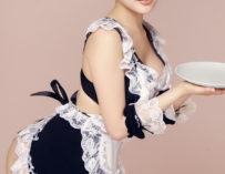 Sexy asian maid xu dongdong