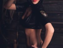Bewericy Topless