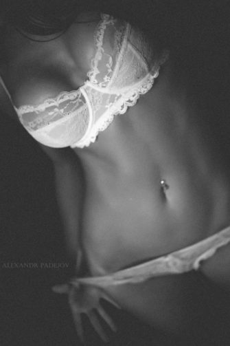 By Alexandr PadejovHellokisses Naked Topless
