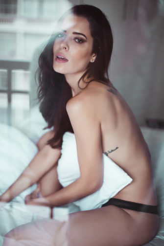 Cintia Rosa Henrique Cesar Topless