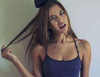 Cristal Serrano Naked