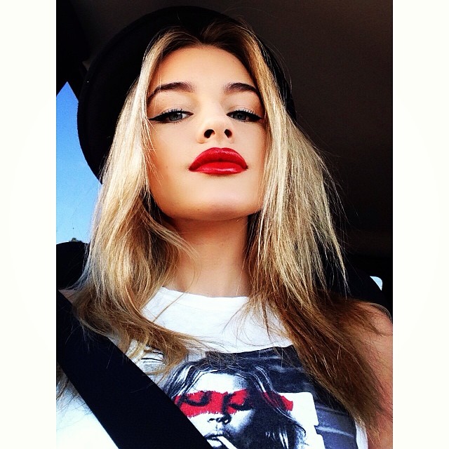 fashionistasrus-jeanwatts-topless