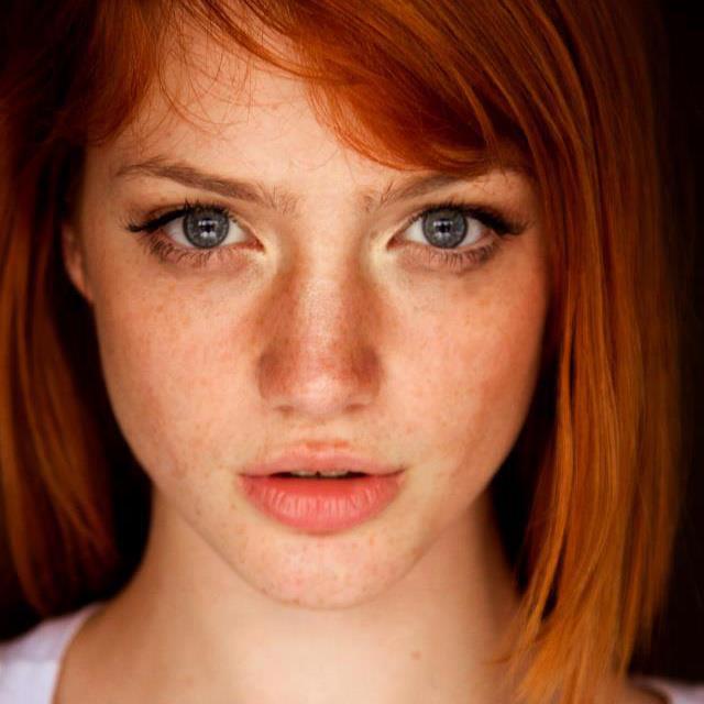 finofilipino-la-moza-del-diacutea-es-stefani-topless-amazing