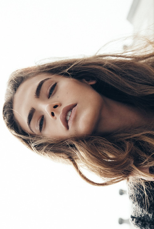 fuckoff-kindly-photographed-by-kenny-sweeney-boobs