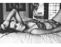 Hellokisses Topless Sexy Tits