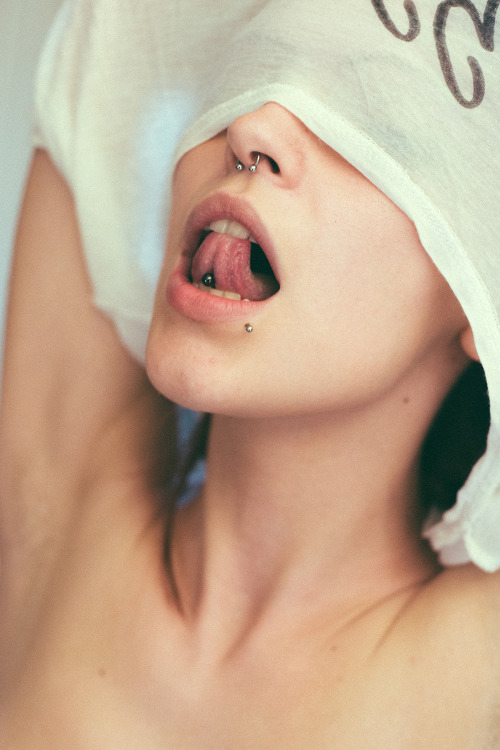 hot-mel0nlove-my-blog-will-make-you-smile-topless