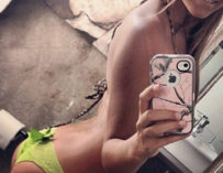 Hot Selfpic Babe Selfshot Babe