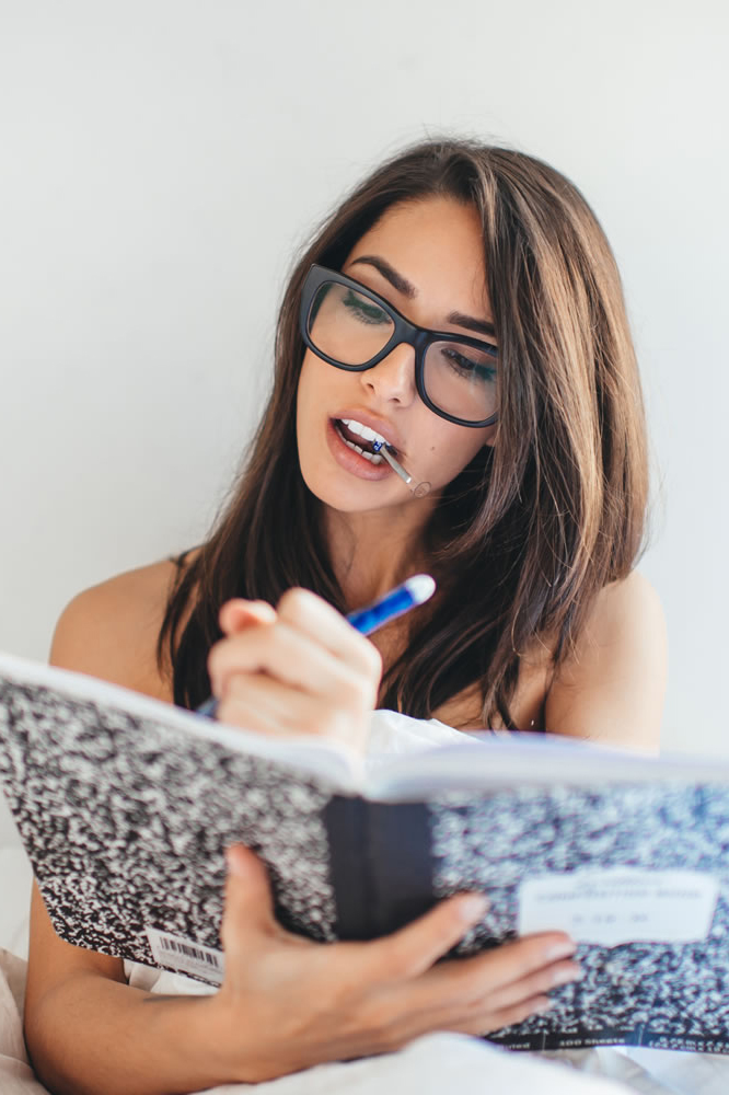 hot-wearevanity-when-baes-writing-love-notes-to-boobs