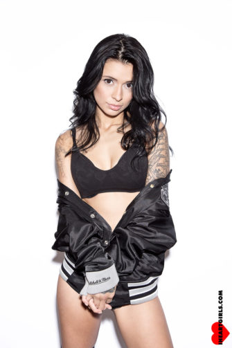 Iheartgirlsdotcom Talisa Monet Poses In An La Boobs