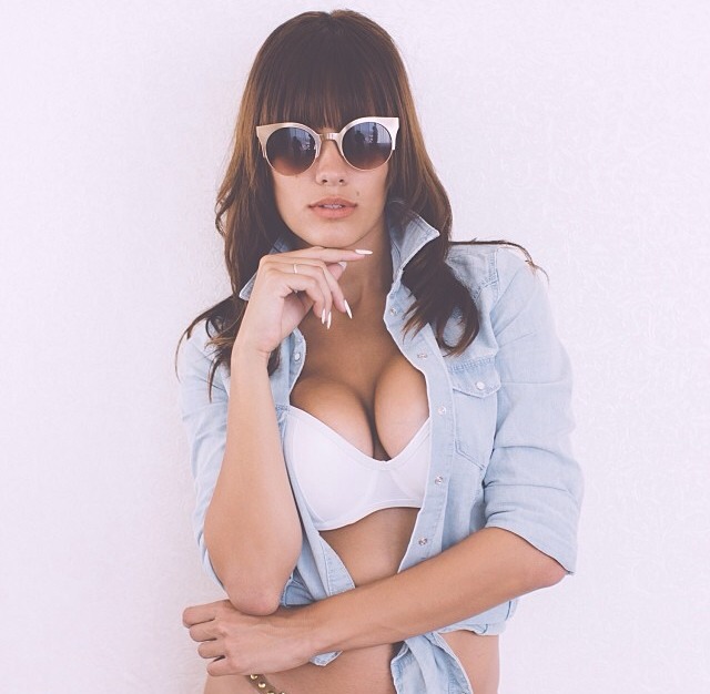 import-models-thalia-langarica-credit-van-naked