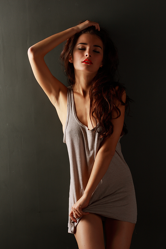 inceration-i-back-everyone-topless