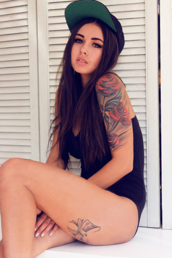 Inked Females Diana Melison Twitter Topless