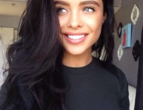 Instagram Girlz Boobs