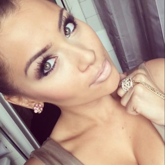 Instagram Girlz2 Boobs