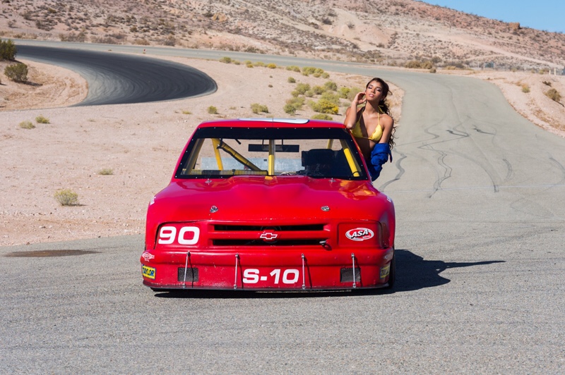 neil1o1-yovanna-ventura-check-out-hot-1o1-naked-topless