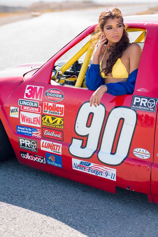 neil1o1-yovanna-ventura-check-out-hot-1o1-topless-amazing