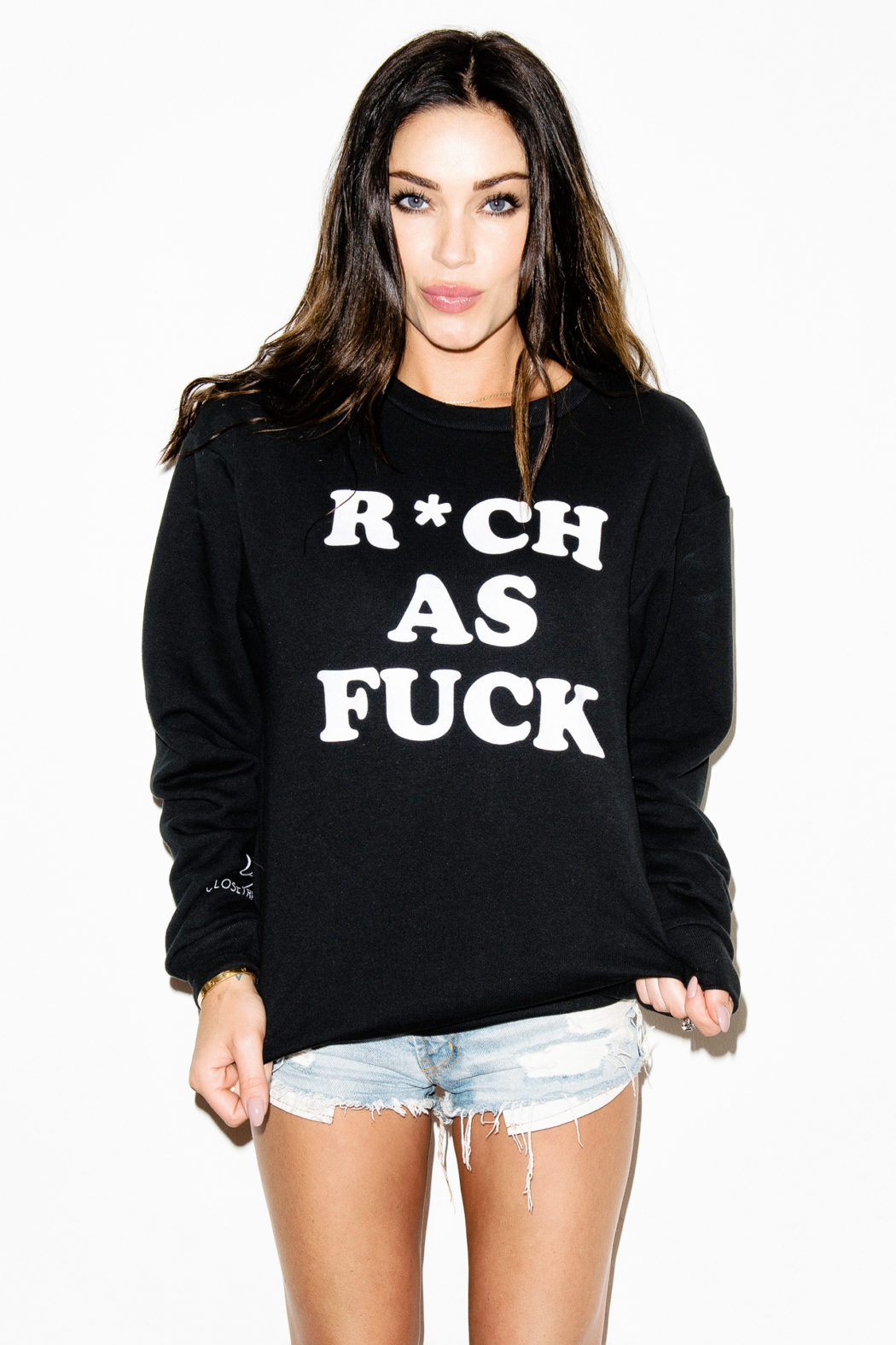 R*CH AS FUCK – THE JUMPER worn by Jasmine Waltz, photographed by Steven Meiers – available at closetrich.com