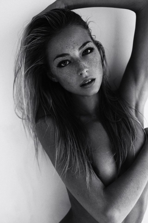 sexy-bigcstyle-rahel-chiwitt-by-alexei-bazdarev