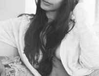 Sexy Chiara Hotira Topless