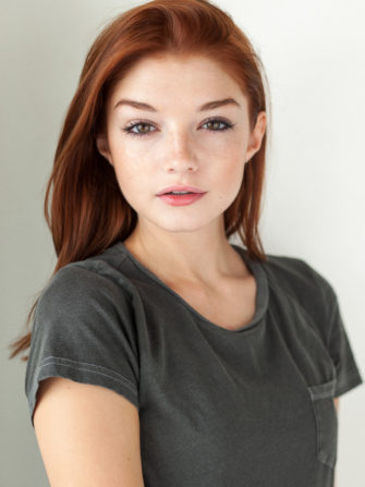 Sexy Encontro Lesbico Beautifullyconstructed Bc Boobs