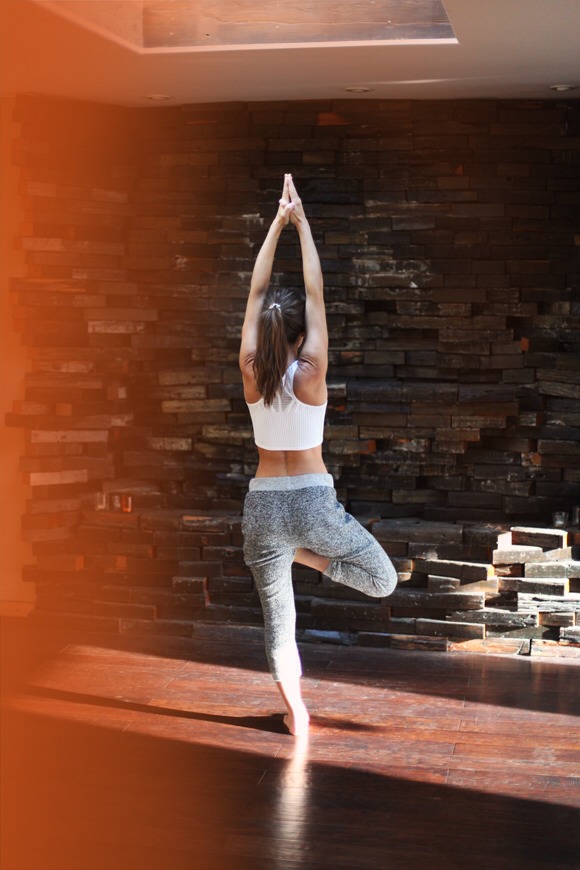 sexy-iwillbeskinny123-positive-weightloss-topless