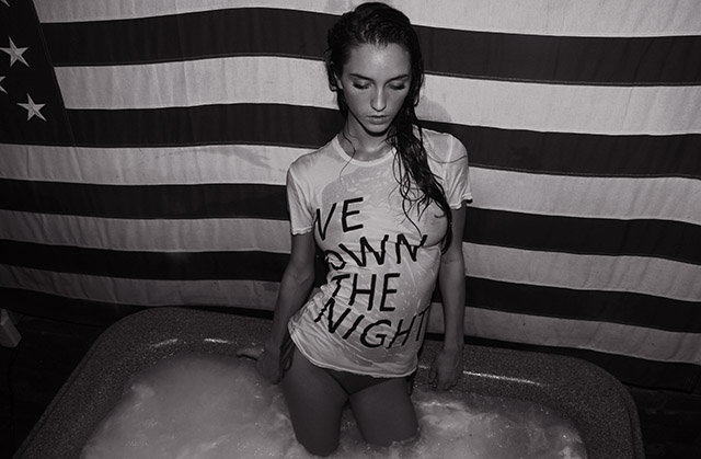 sexy-katy-farmer-topless