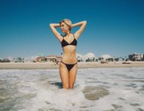 Sexy Nude Alexisrenmodel Alexis At The Beach By Bryant