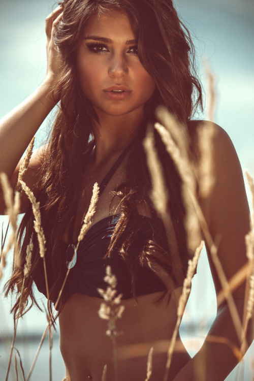 sexy-nude-bboygentleman-summer-love-boobs