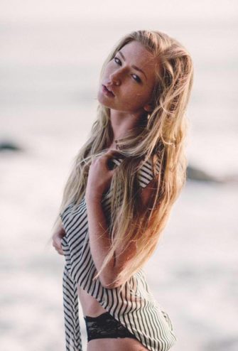 Sexy Nude Diana Hopper