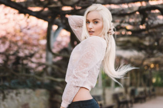 Sexy Nude Diana Martin Kuuml;hn