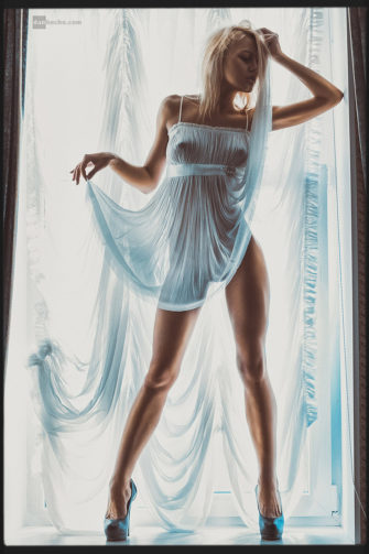 Sexy Nude Elis Len Boobs