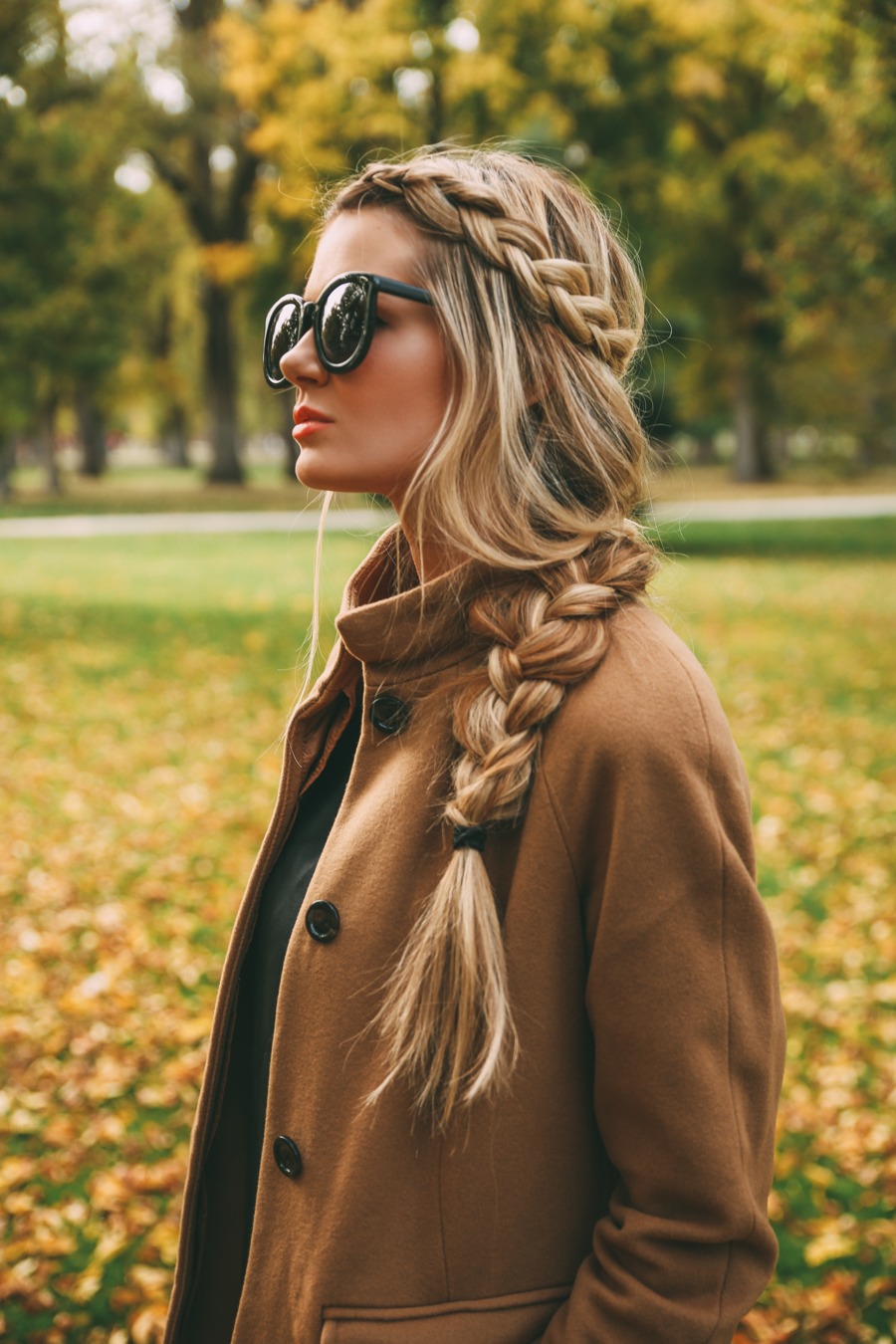 sexy-nude-hairstylesbeauty-fall-colors-and-braids-via-boobs