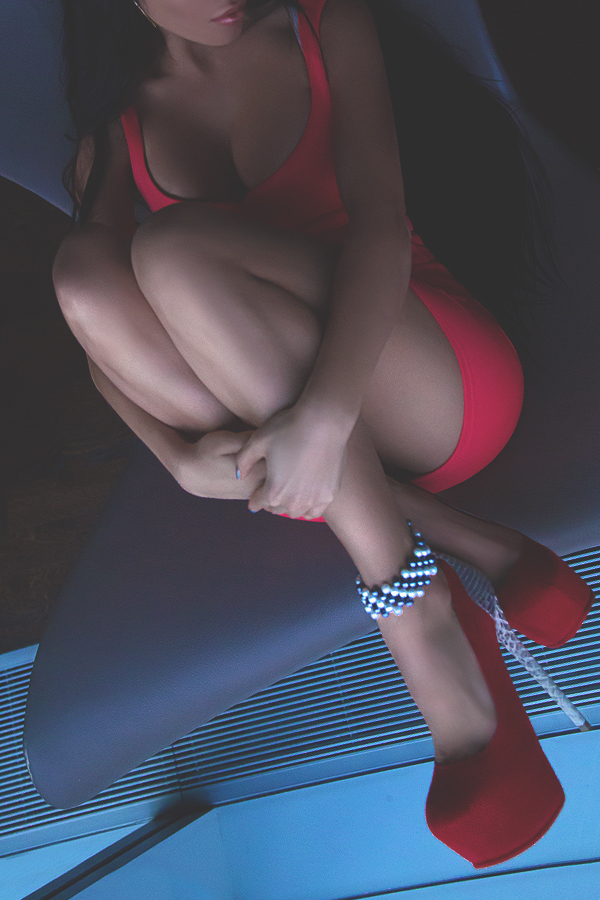 sexy-nude-imposingtrends-nirvana-imposingtrends