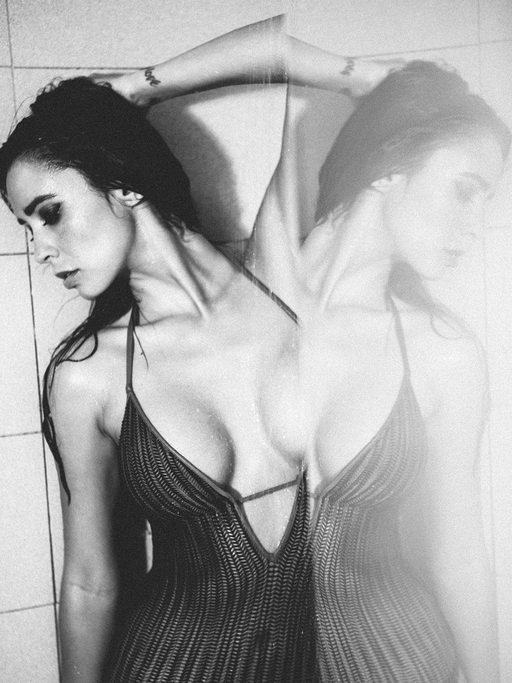 sexy-nude-lisa-marie-talavera-by-luke-pearsall-topless