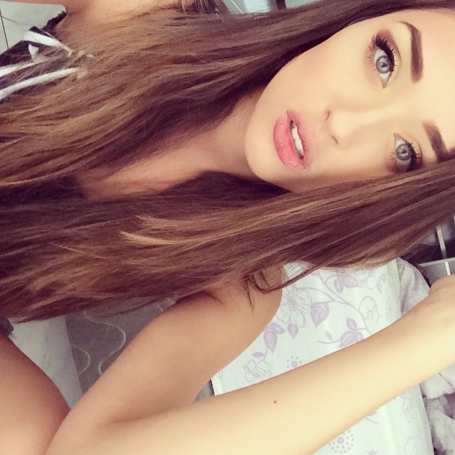 sexy-nude-theneckbreakers-boobs