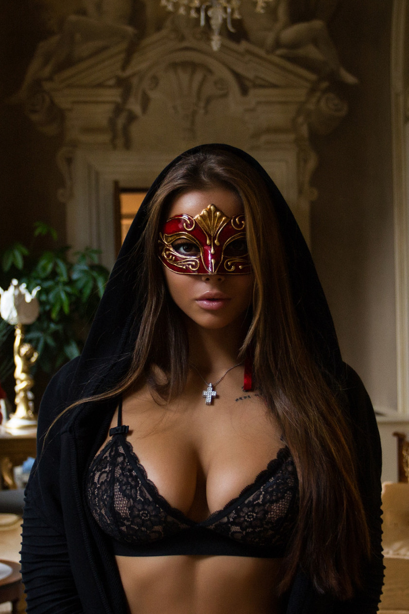 sexy-nude-viki-odintcova-x-mavrin8