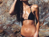 Sexy Taylor Hannum Topless Paparazzi Photo