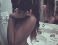 Sexy The Selfie Iphone 5s Boobs