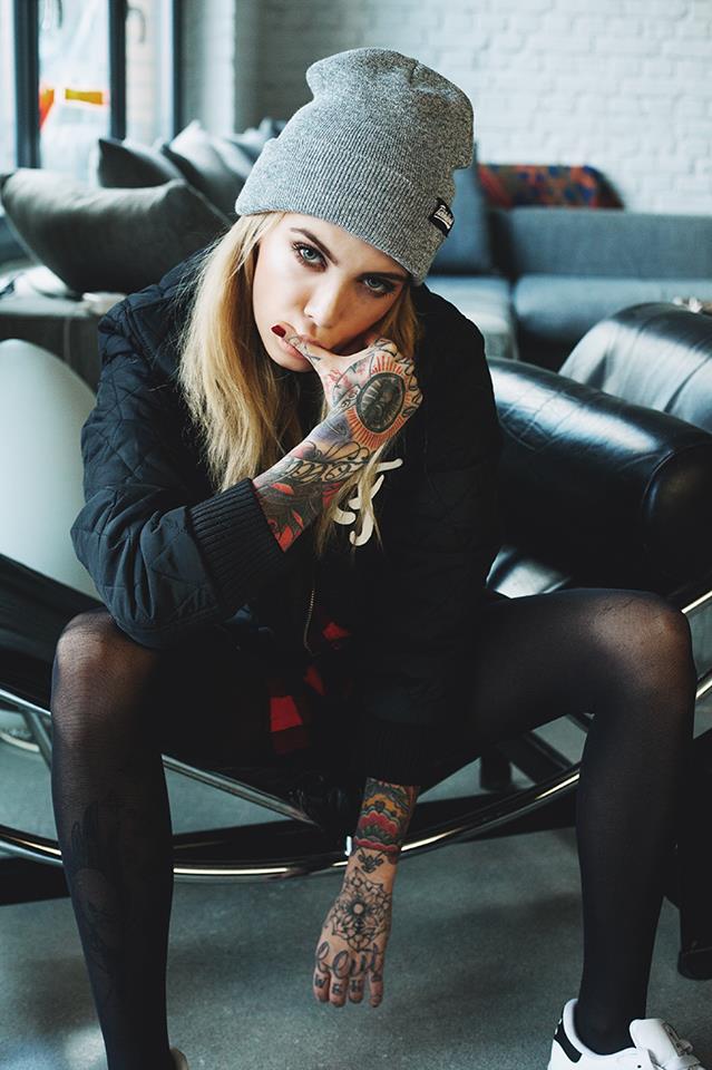 thatattoozone-valentina-belleza-valentina-naked-boobs