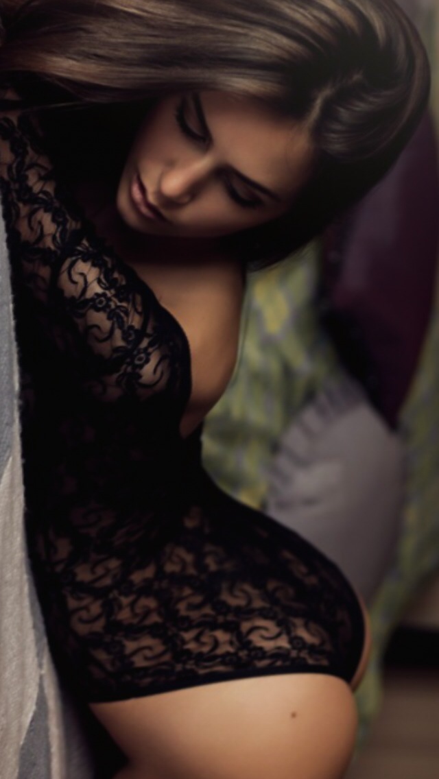 via-wwwalexkphotocom-naked