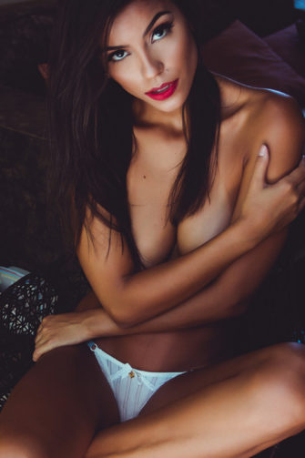 Vividessentials Camila Tavares